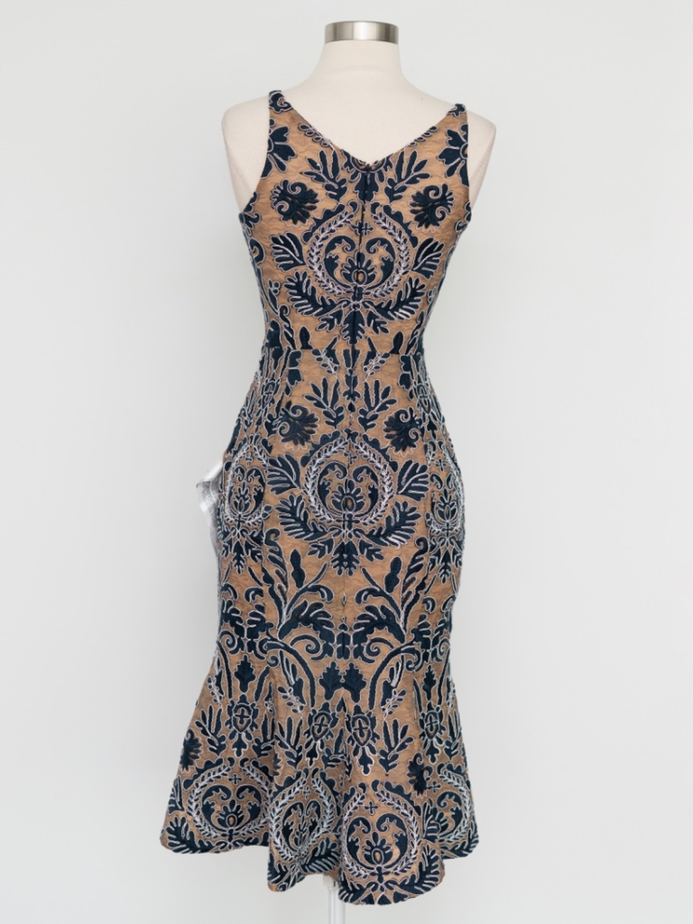 Dress the Population - Isabelle Midi Dress - Picture 3 of 12